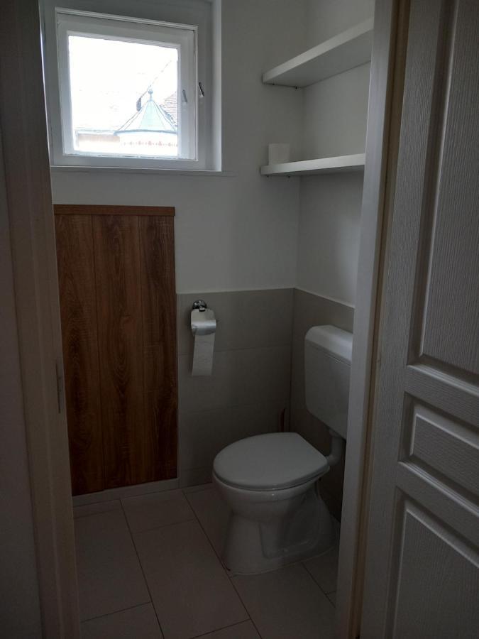 Korvin One Apartman Pápa エクステリア 写真