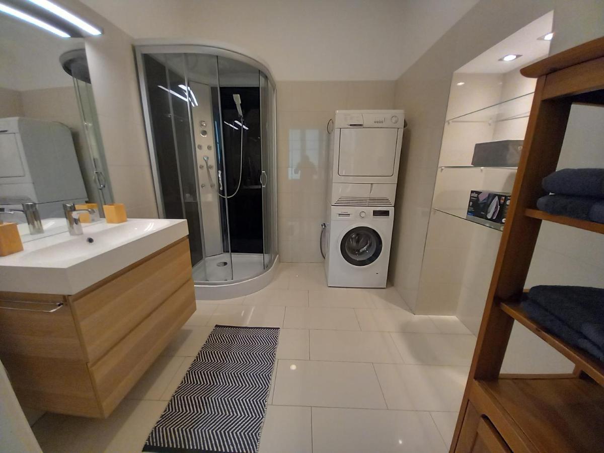Korvin One Apartman Pápa エクステリア 写真