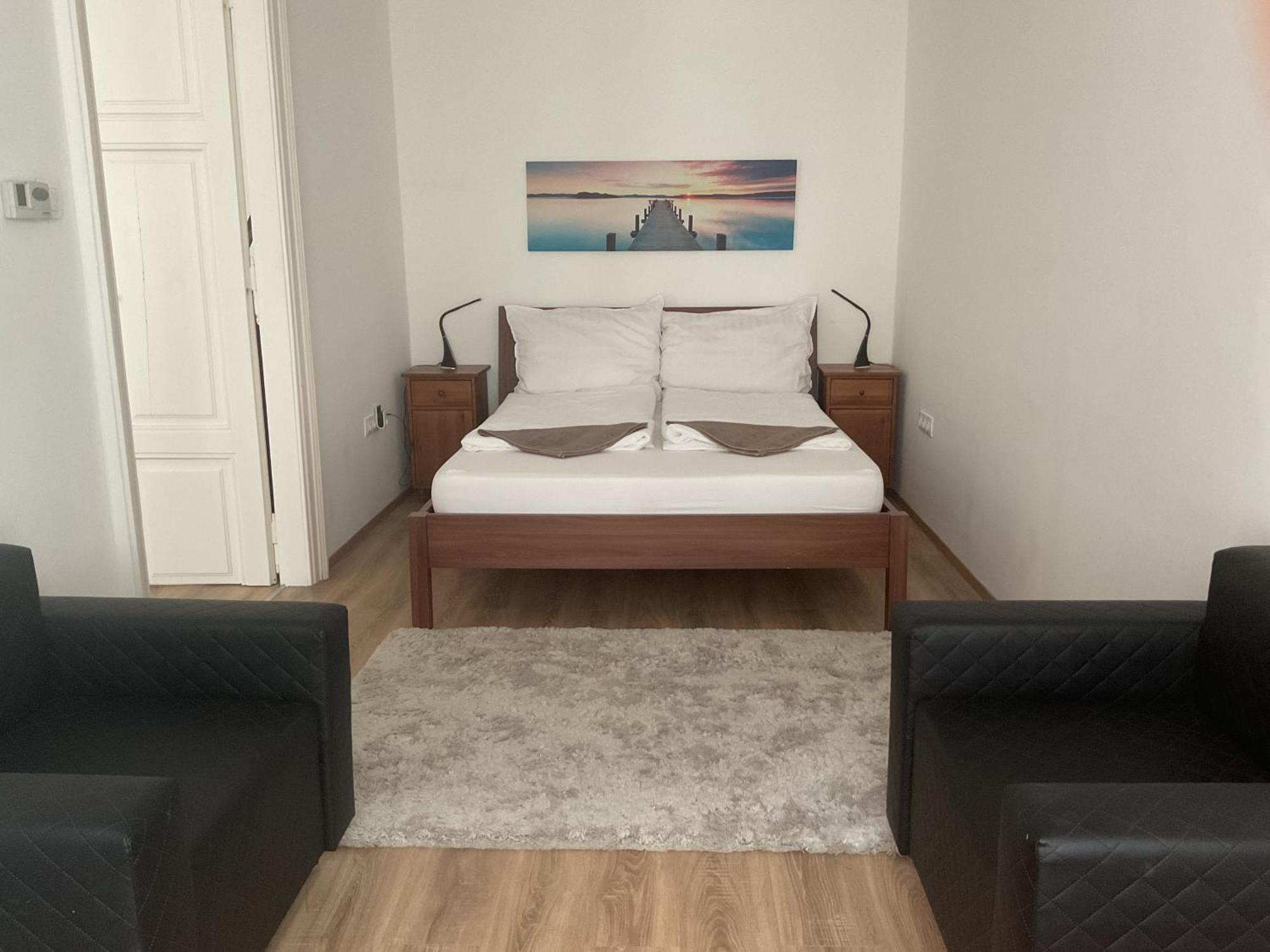Korvin One Apartman Pápa エクステリア 写真